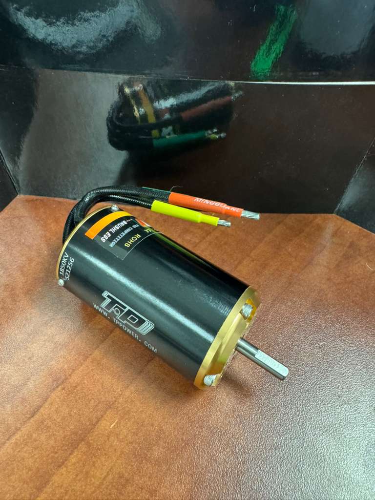 TP Power 4040CM 1850kv Brushless Motor 5MM ( up to 12s )