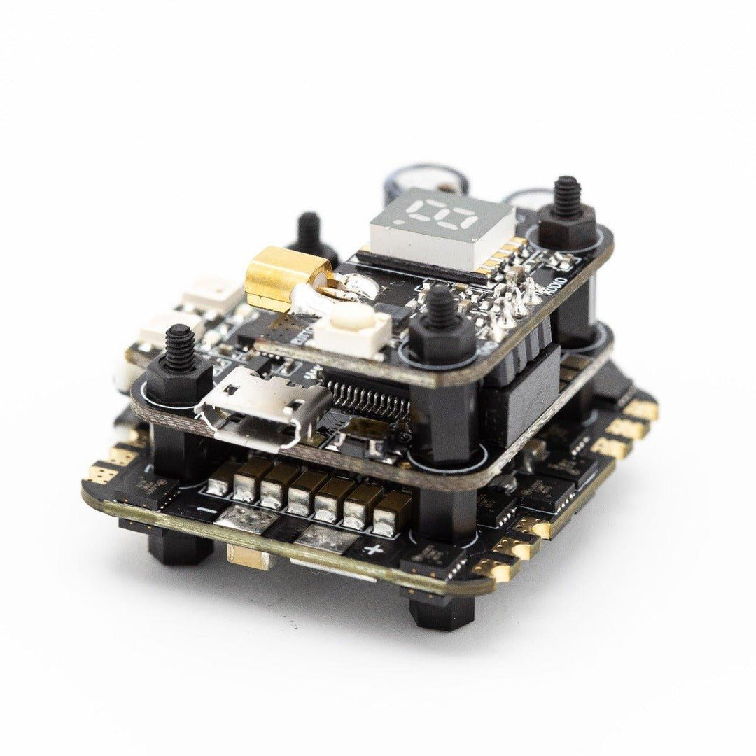 Mini Magnum 2.5 - F4 BLHELI32 35amp 6S MMCX at WREKD Co.